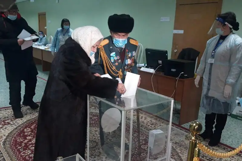 سايلاۋ: قاراعاندىنىڭ ەڭ قارت تۇرعىندارىنىڭ ءبىرى داۋىس بەردى