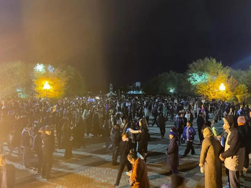 Гала-концертом завершили празднование Дня Республики в Атырау