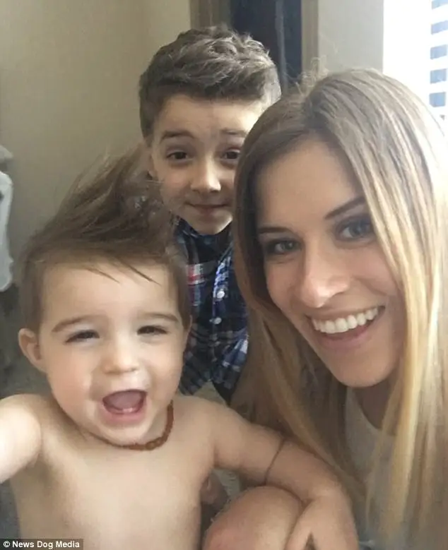 407A8F8B00000578-4517838-Jane_who_is_originally_from_Russia_with_Brooke_s_sons_Oliver_and-m-19_1495095356062
