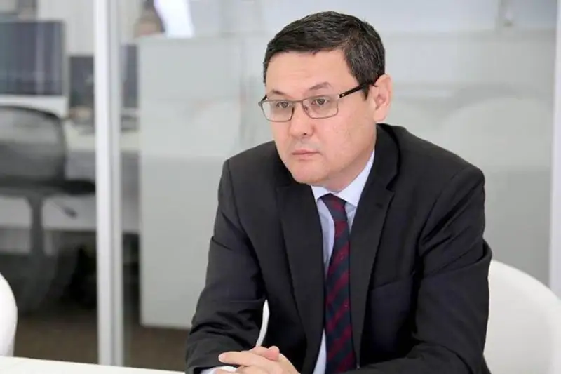 Konstıtýtsııalyq reforma Qazaqstanǵa tarıhı múmkindik beredi – Erkin Tuqymov