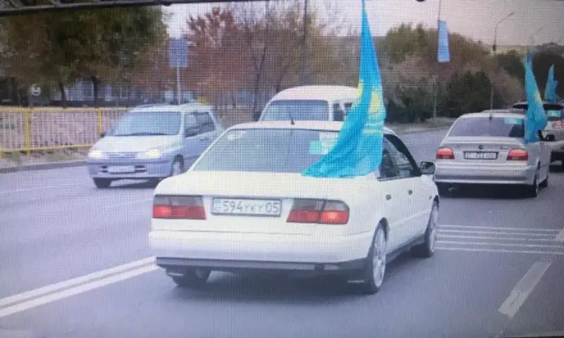 Посвященный Дню Республики автопробег прошел в Алматы