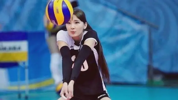 ءسابينا التىنبەكوۆا «الەمنىڭ ەڭ كەلبەتتى 100 ارۋى» قاتارىنا ەنۋى مۇمكىن