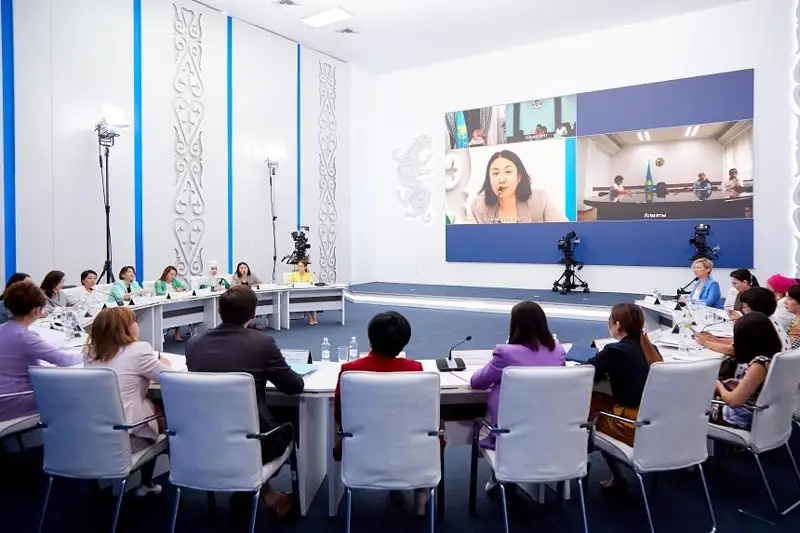 Заседание Национальной комиссии по делам женщин прошло в столице