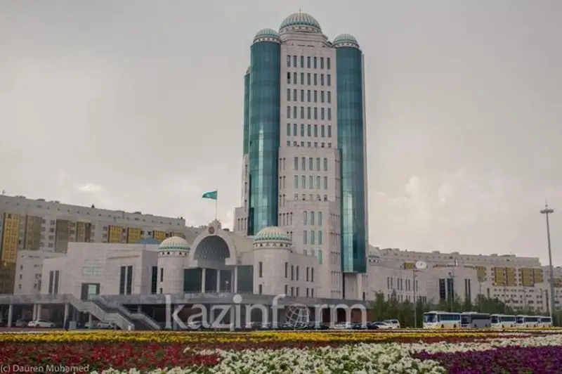 Сенат принял документ о делимитации казахстанско-туркменской границы