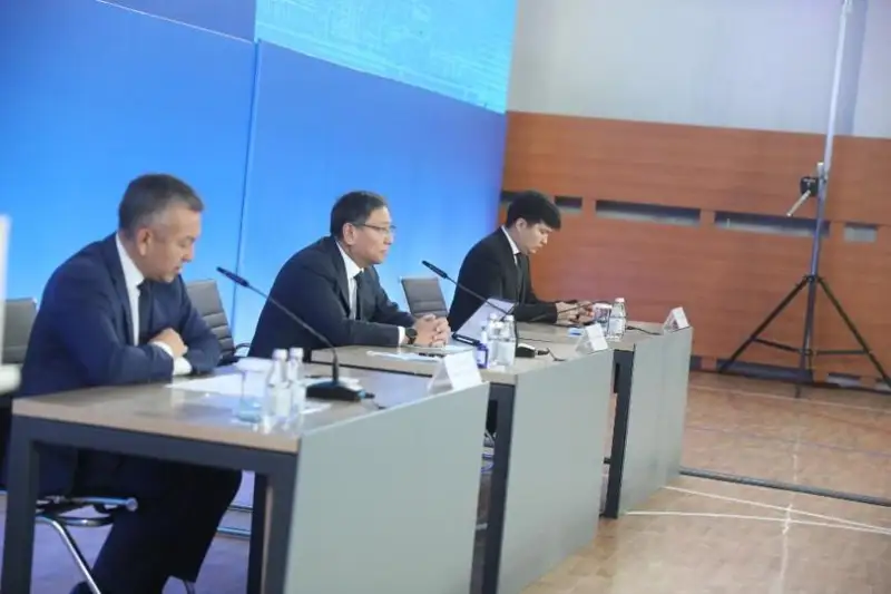 Almatyda 41 kópqabatty úıdiń qurylysy ne sebepti toqtap qalǵany belgili boldy