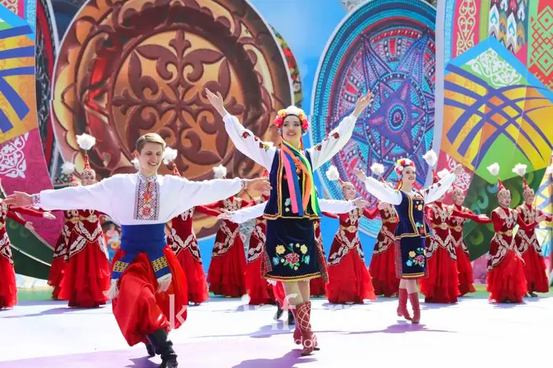 Сколько украинцев проживает в Казахстане