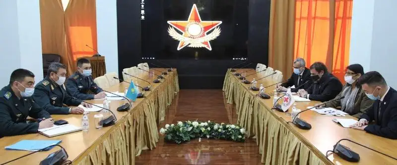 Казахстан подписал новый план сотрудничества с Международным комитетом Красного Креста
