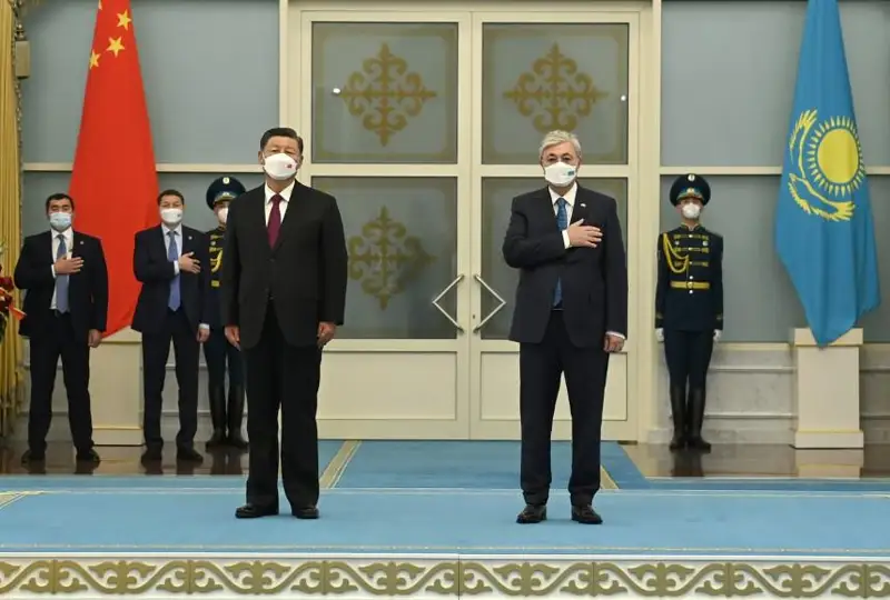 Визит Си Цзиньпина в Казахстан имеет историческое значение для двусторонних отношений - СМИ Китая