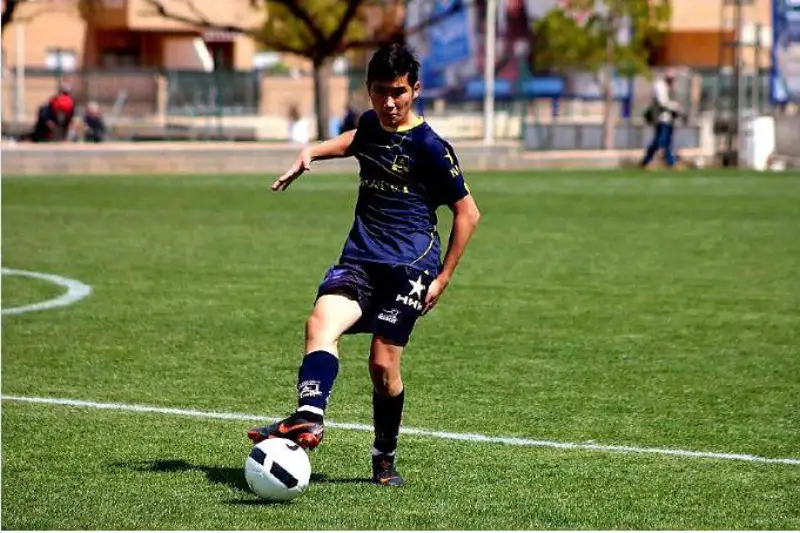 قازاقستاندىق 18 جاستاعى فۋتبولشى بەلارۋستىڭ جوعارى ديۆيزيون كلۋبىنا اۋىستى