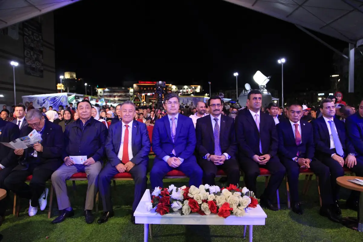 Оңтүстіктің өнерпаздары түркиялықтарды тәнті етті