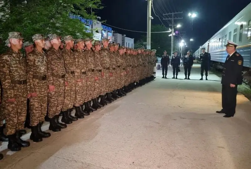 Новобранцы прибыли в бригаду морской пехоты в Актау