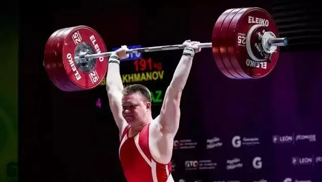 Qazaqstandyq aýyr atletter álem chempıonatynda tórtinshi altyn medal aldy