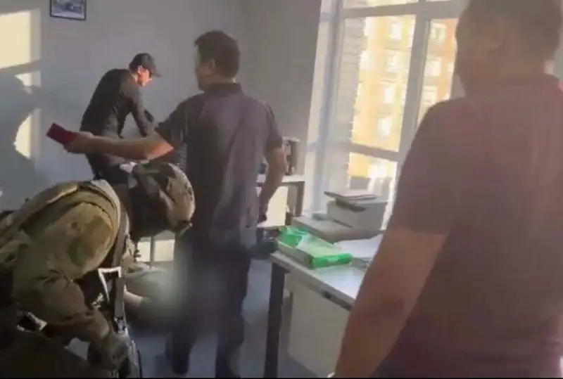 40 млн тенге вымогали у астанчанки за интимное видео