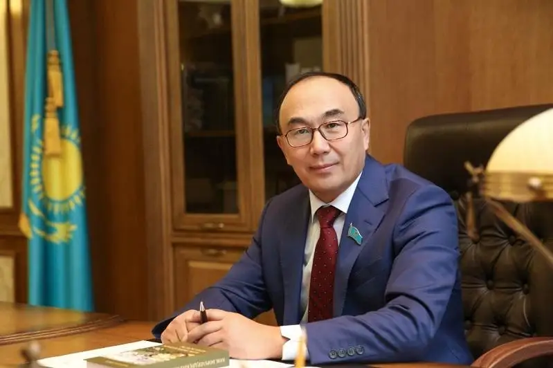 Ерлан Сыдыков - о партии AMANAT: Путь к улучшению пролегает только через конкуренцию