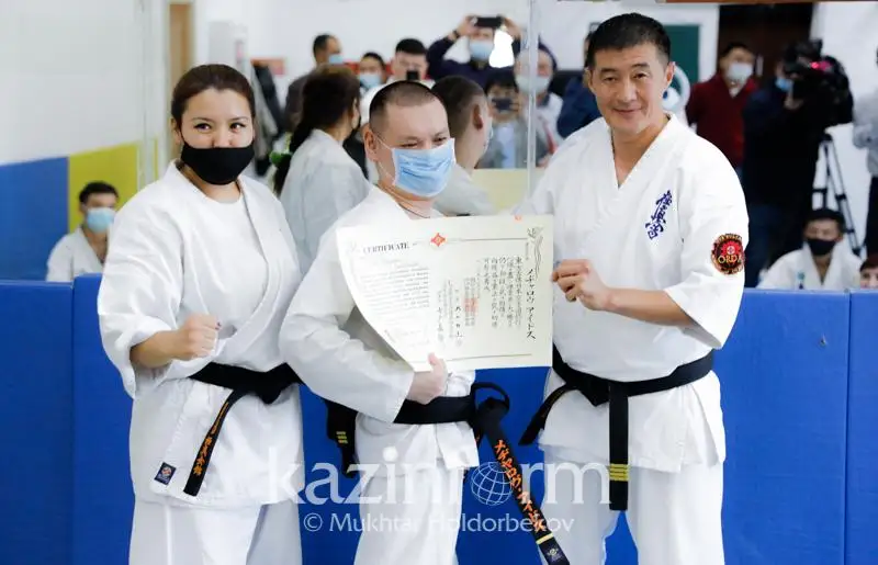 سال اۋرۋىنا شالدىققان ەلوردالىق جىگىت كاراتەدەن قارا بەلدىك يەگەرى اتاندى