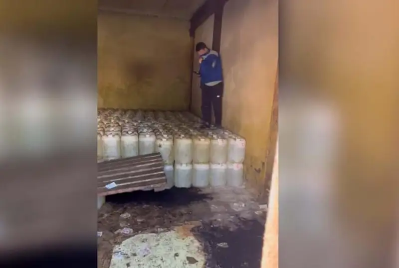 Свыше 20 тонн серной кислоты изъяли в Жетысуской области