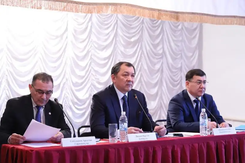 Нурлан Ногаев поручил привлечь инвесторов для запуска зернокомбината в Бейнеуском районе