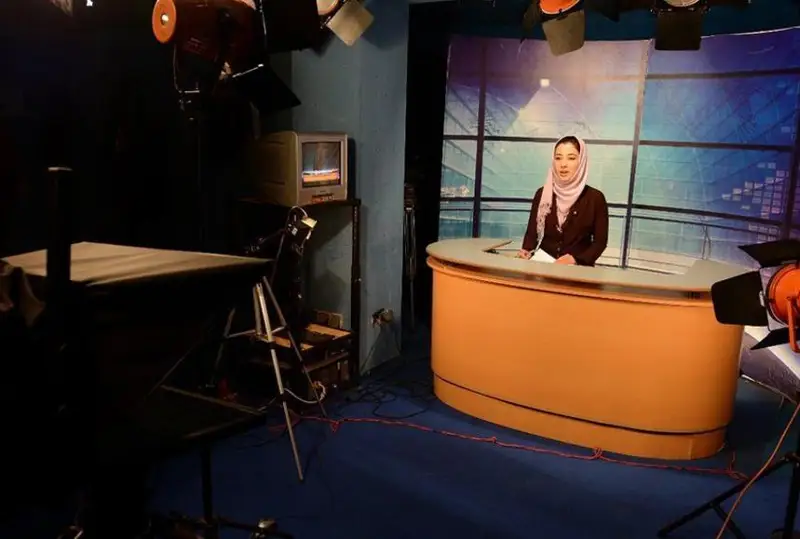 Талибы приказали афганским женщинам-телеведущим закрывать лица