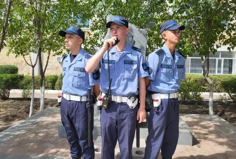 Бойцы Нацгвардии спасли мужчину в Караганде