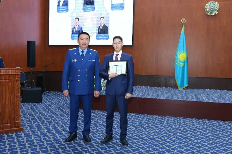 В столичной Академии правоохранительных органов состоялся очередной выпуск