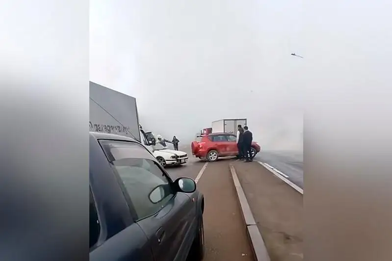 Almatyda joldyń boıynda jylý trassasy jaryldy
