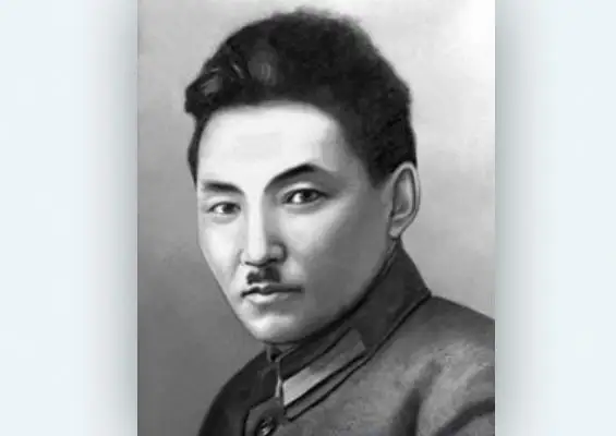 ادامدا از دا بولسا ءبىر ءۇمىت، ءبىر تايانىش بولۋ كەرەك- جۇسىپبەك ايماۋىتوۆ