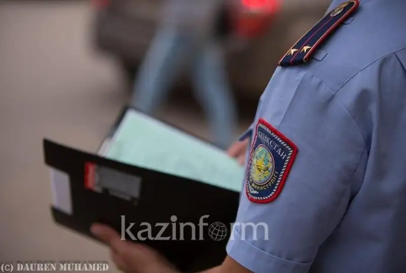 Ekibastuzda úı aýlasynan tsellofanǵa oralǵan adam tabyldy