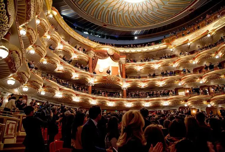 Дж.Вердидің "Аттила" операсының әлемдік таныстырылымында. Астана, "Астана Опера" мемлекеттік опера және балет театры. 2013 жылдың 22 қазаны.