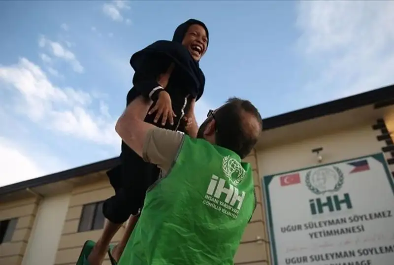 Турция окажет поддержку сиротам в 30 странах мира