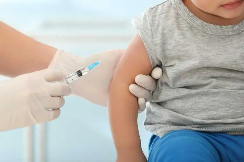 قازاقستاندا قاتەرلى ىسىكتىڭ الدىن الۋ ءۇشىن بالالارعا تەگىن ەكپە سالىنادى