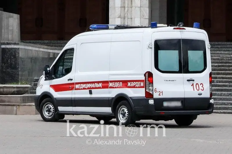 Школьника ударило током в сквере Алматы