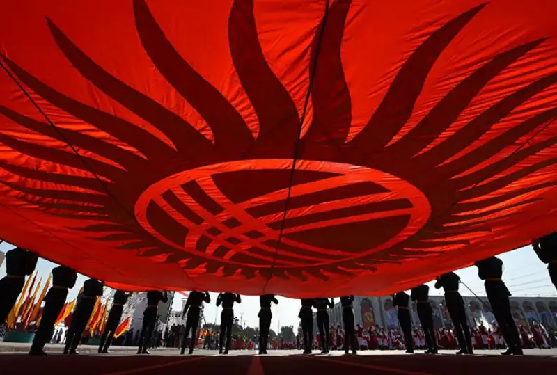 Кыргызстан отмечает День государственного языка