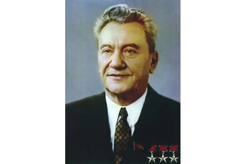 دىنمۇحامەد قونايەۆتىڭ جۇرەگىن اۋىرتقان وكىنىشى