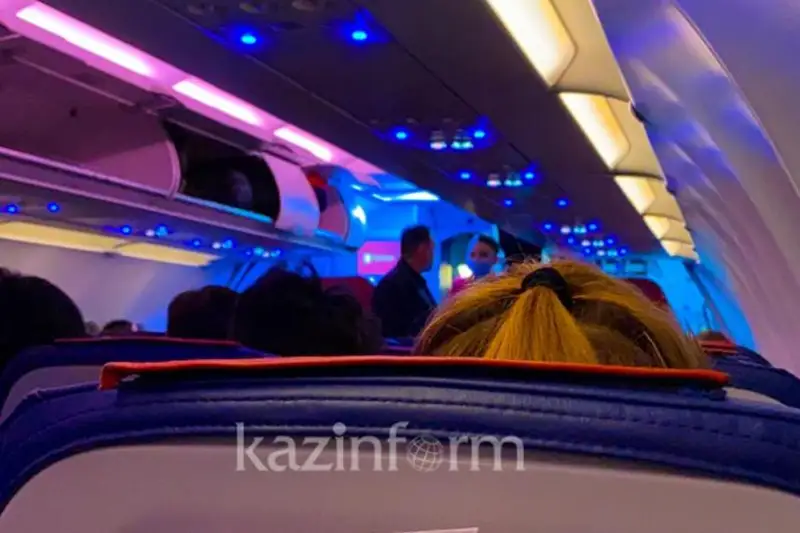 Курящую на борту самолета сообщением Астана – Алматы пьяную пассажирку накажут