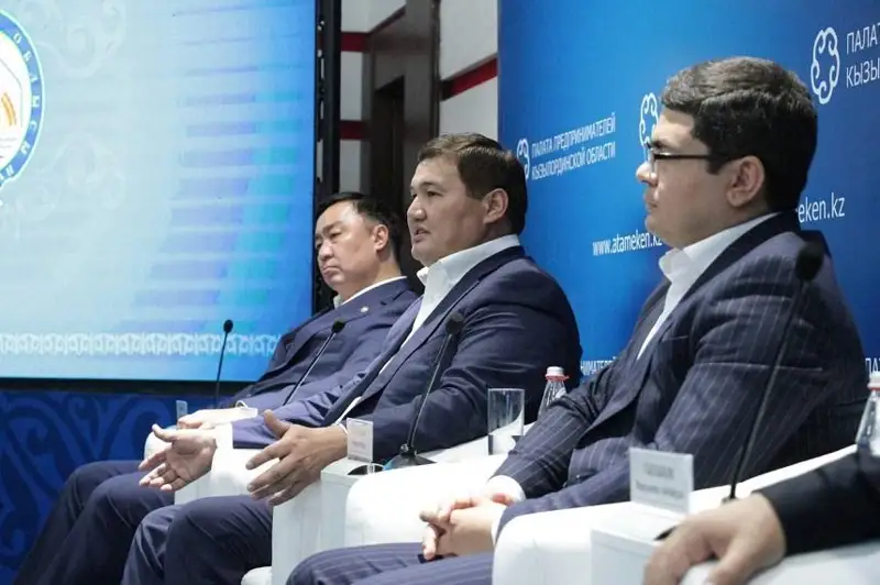 Jergilikti ónim shyǵaratyn kásipkerlerdi árqashan qoldaımyz - Nurlybek Nálibaev