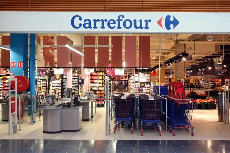 Сеть супермаркетов Carrefour замораживает цены на основные продукты во Франции