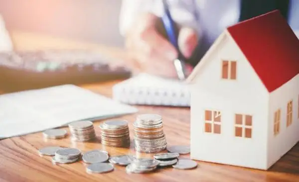 قازاقستاندا تۇرعىن ءۇي تاعى قىمباتتاي ما؟