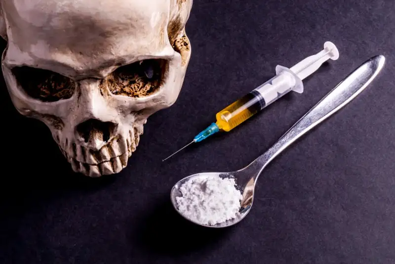ەسىرتكىلەر اۋەلدە ءدارى رەتىندە قالاي قولدانىلعان