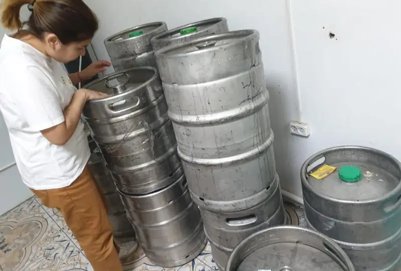 Незаконную продажу дизтоплива и алкоголя пресекли в Атырауской области