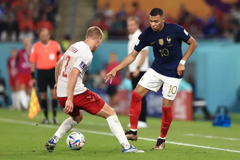 Fýtboldan ÁCh: Kılıan Mbappe Frantsııany pleı-off kezeńine shyǵardy