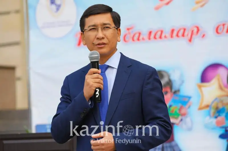 Ashat Aımaǵambetov alǵashqy qońyraý saltanatty sharasyna qatysty