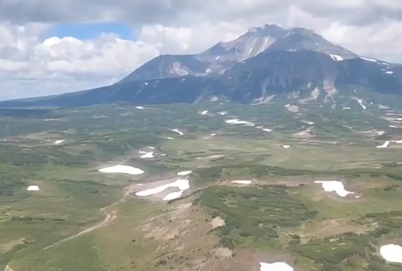 Три человека погибли при крушении вертолета на Камчатке