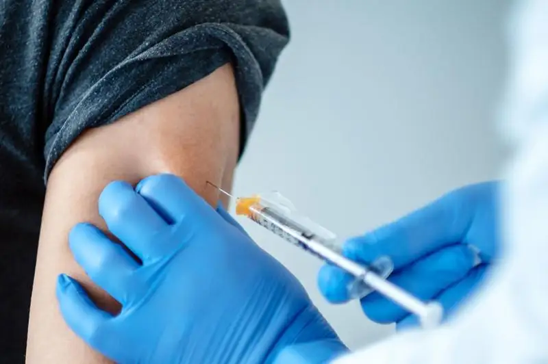 د د س ۇ باسشىسى: كوروناۆيرۋستى تولىق جەڭۋ ءۇشىن تەك ۆاكتسينا ەگۋ جەتكىلىكسىز