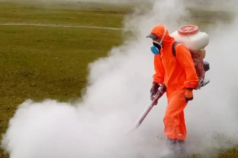 Обработку против клещей начали в Алматы