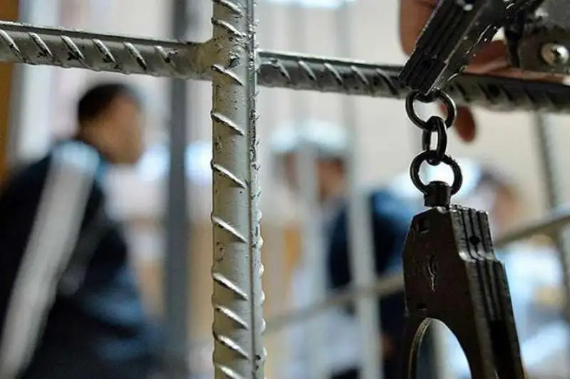 Сотрудники  ДКНБ подозреваются в пытках граждан, похищенных группировкой «Дикого Армана»