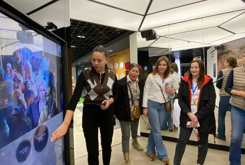 Туроператорам показали красоты Бурабая