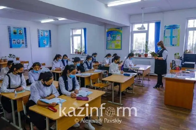 «Oqýshy - mektep - ata-ana» birlesken jumys formaty engizildi - Eraly Toǵjanov