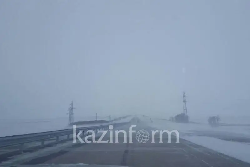 Несколько дорог закрыли в Алматинской области из-за непогоды