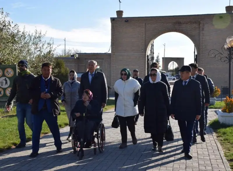 Выездное заседание комитета провели сенаторы в Туркестанской области