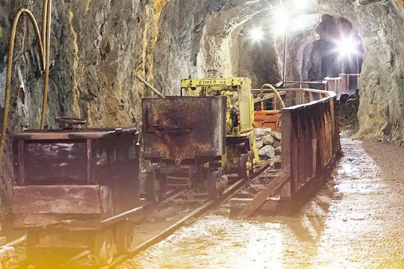 18 человек заблокированы из-за обрушения на руднике в Синьцзяне